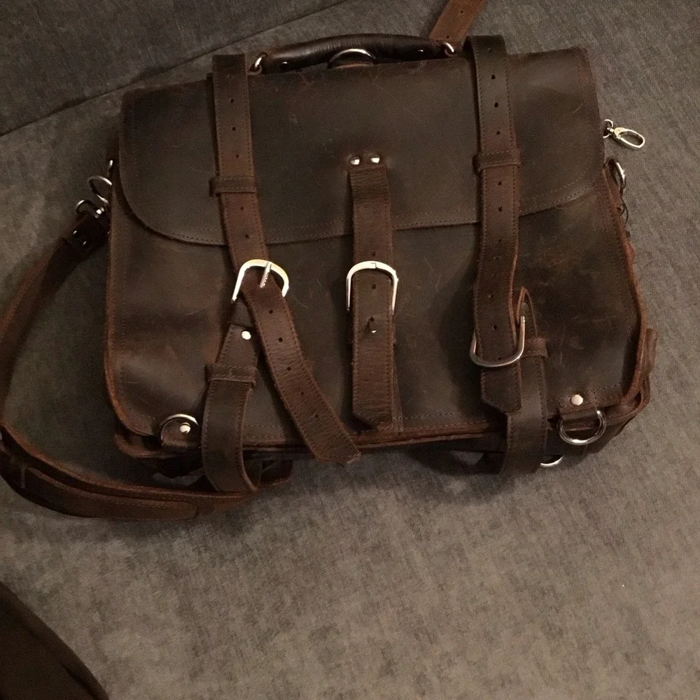 New Traveler 16" Large Classic Full Gain Leather Briefcase Backpack - Picture 3 of 9